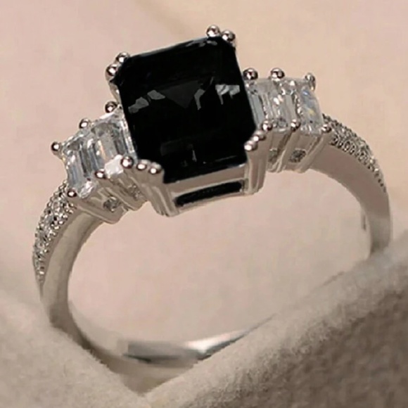ELEGANT BLACK DIAMOND BRIDAL WEDDING RING - Picture 4 of 4